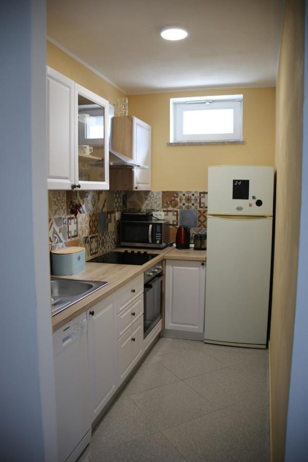 Apartment Nola Porozina Esterno foto